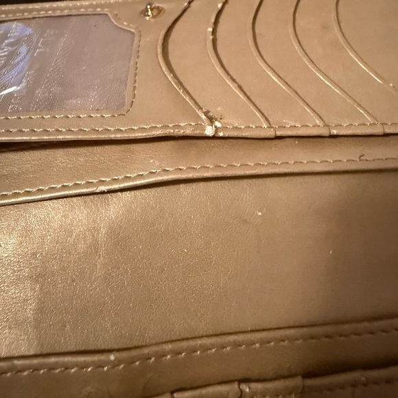 Lauren Ralph Lauren Vintage Black Leather With Gold Accents Women's Wallet - Picture 8 of 8